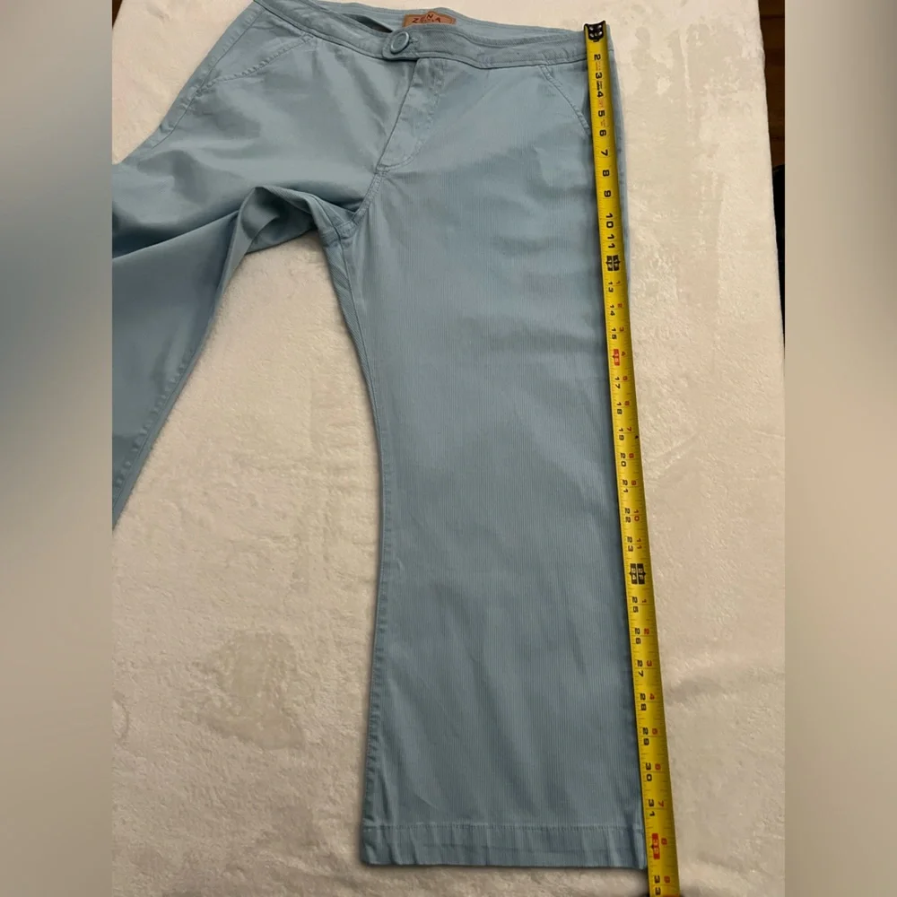 Zena Baby Blue NWOT Corduroy Texture Stretch Capri Pants, Size 12